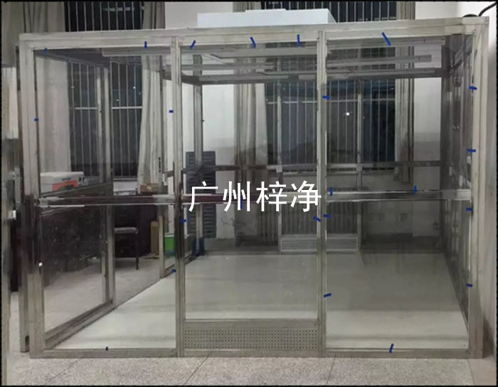 使用百級潔凈棚比較多的客戶，會選用千級潔凈棚，或萬級潔凈棚，少量客戶會選用百級或萬級。